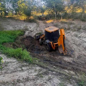 Prefeitura de Mairi dá início ao projeto de limpeza de aguadas na zona rural